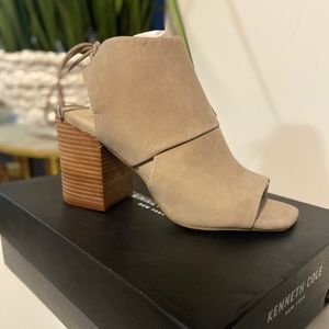 *Brand New* Kenneth Cole KATARINA 7 Mule